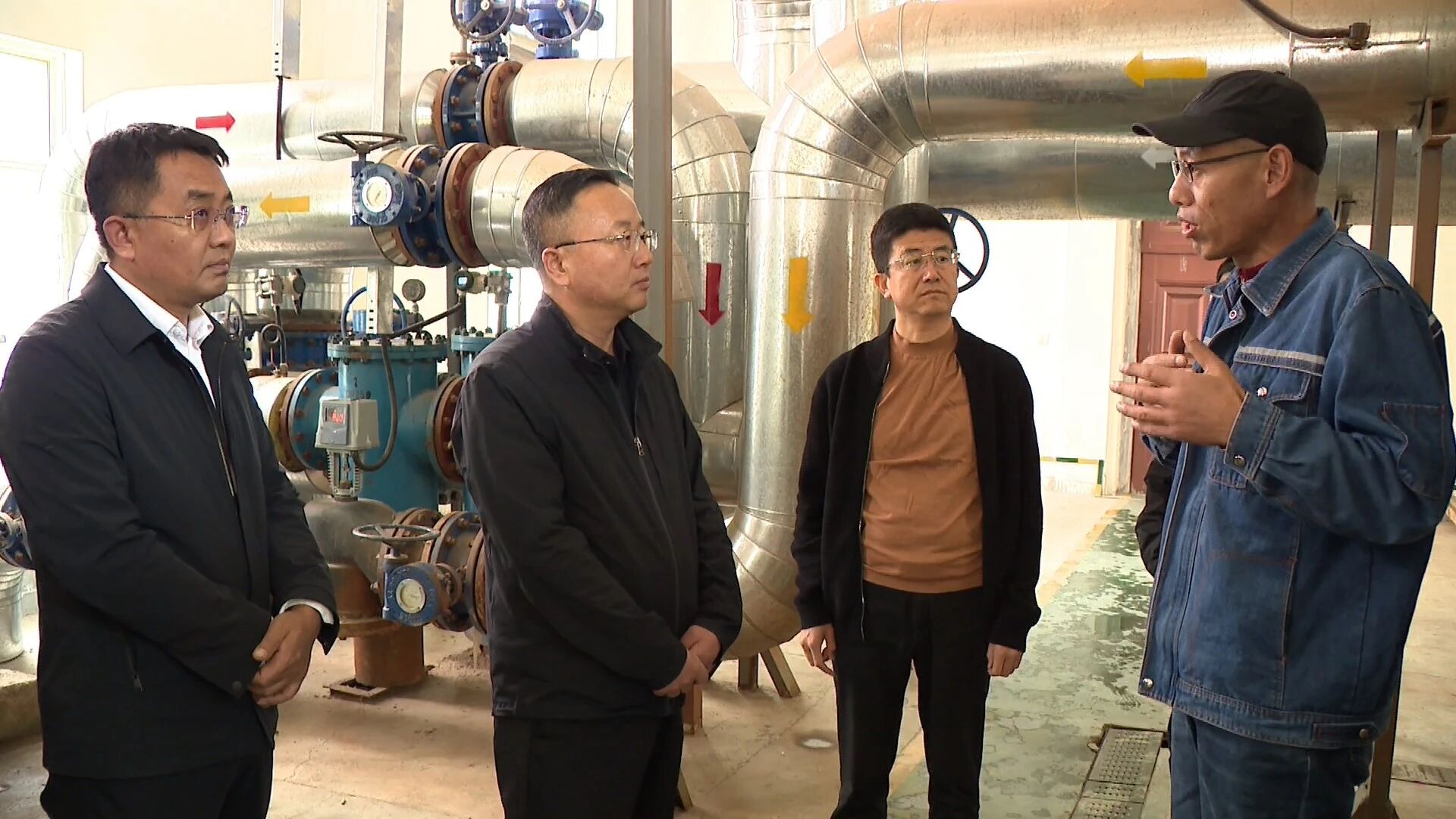 李桐调研冬季集中供热工作准备情况