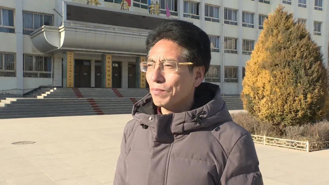 会宁五中副校长 高三级年级主任 魏怀玉:我们抓教师备课,上课,辅导